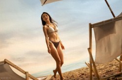 美女性感图影视：美女脱衣服太性感下秒男人控住不住当场起了反应！